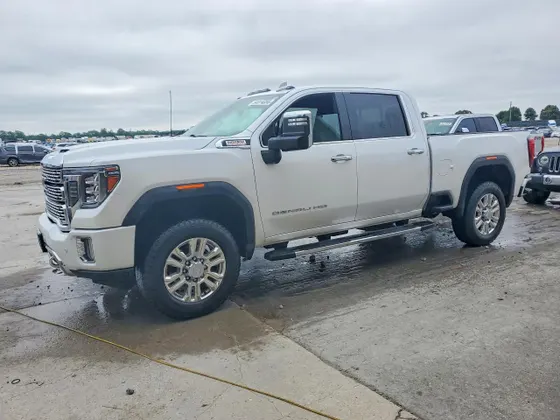 2022 GMC Sierra 2500HD Denali