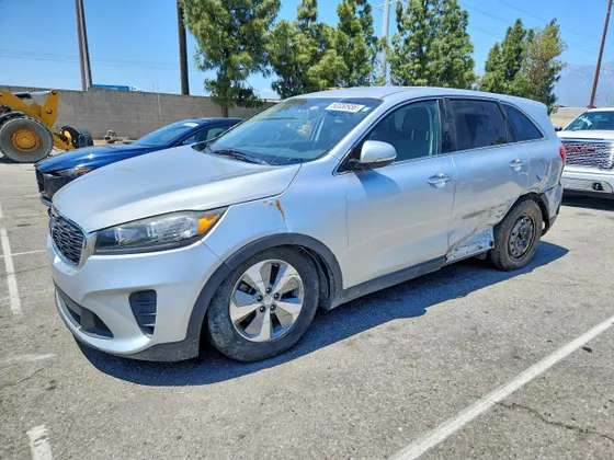 2020 Kia Sorento LX V6