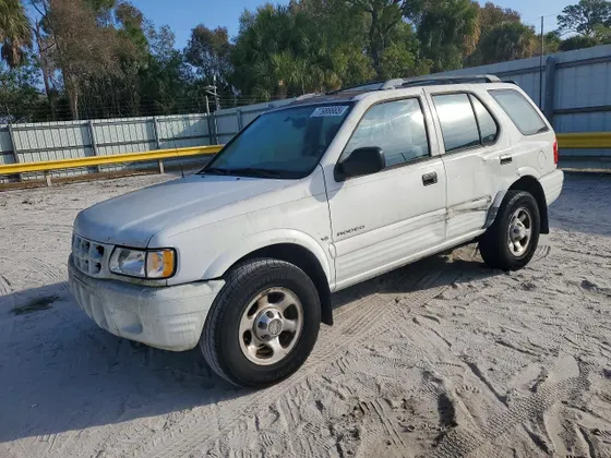 2000 Isuzu Rodeo S