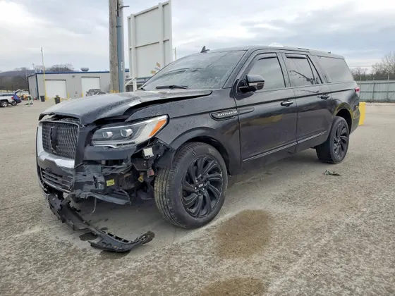 2023 Lincoln Navigator L Reserve