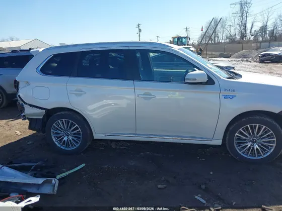 2022 Mitsubishi Outlander PHEV SEL