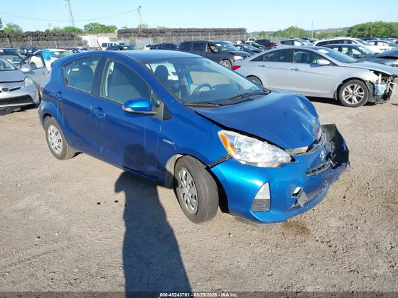 2014 Toyota Prius c Four