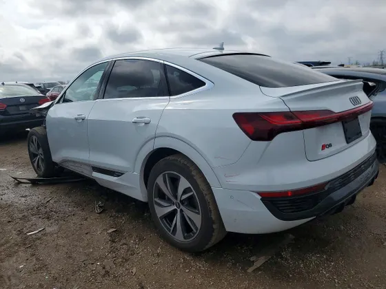 2024 Audi Q8 e-tron Sportback S line Premium Plus