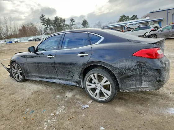 2013 INFINITI M56
