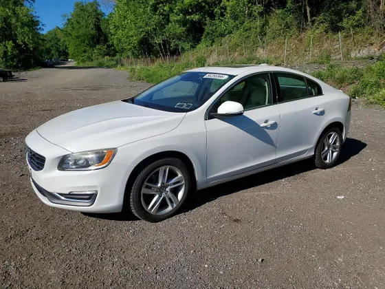 2015 Volvo S60 T5 Premier