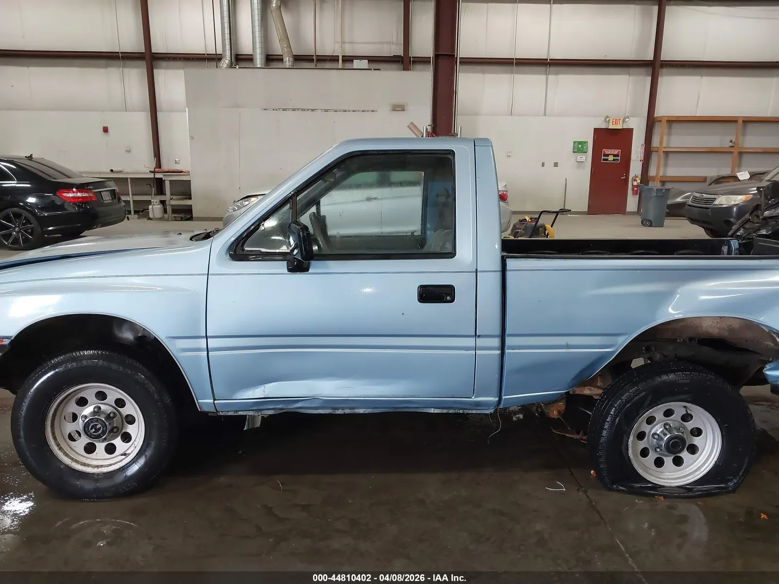 1993 Isuzu CONVENTIONAL SHORT WHEELBASE
