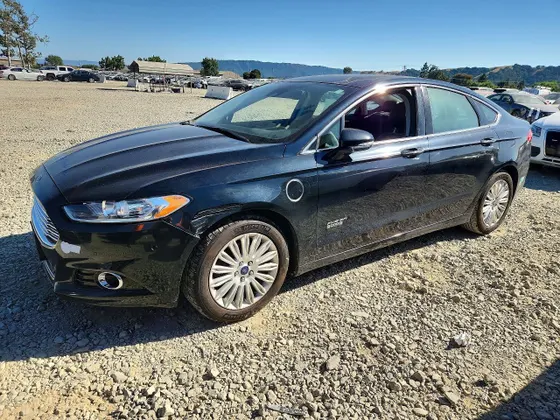 2014 Ford Fusion Energi Titanium