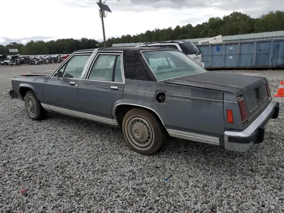 1985 Ford Crown Victoria