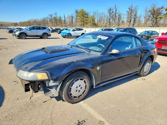 1999 Ford Mustang