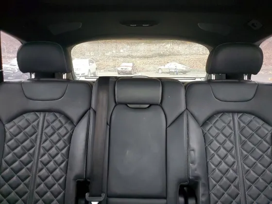 2021 Audi SQ7 Prestige