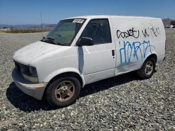 2003 GMC Safari Cargo Van XT