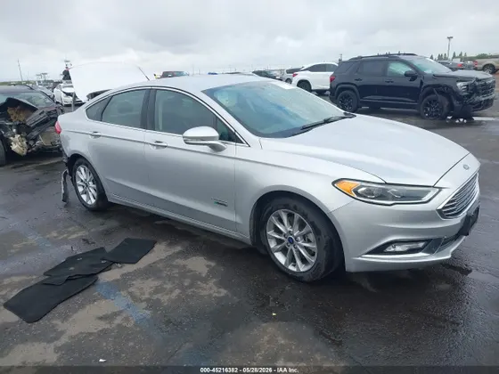 2017 Ford Fusion Energi SE