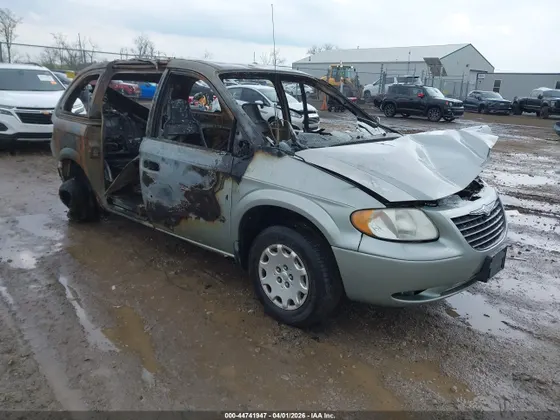 2003 Chrysler Voyager LX