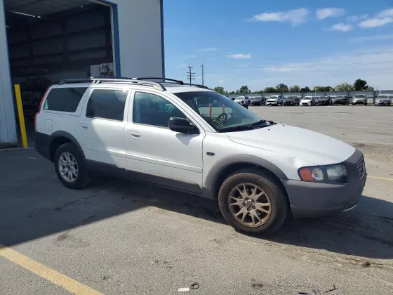 2004 Volvo V70 XC70