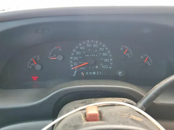 1998 Ford Club Wagon XL