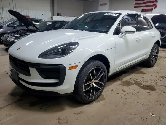 2023 Porsche Macan