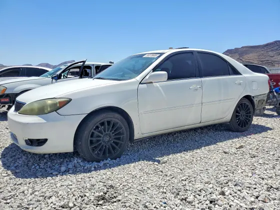2006 Toyota Camry LE