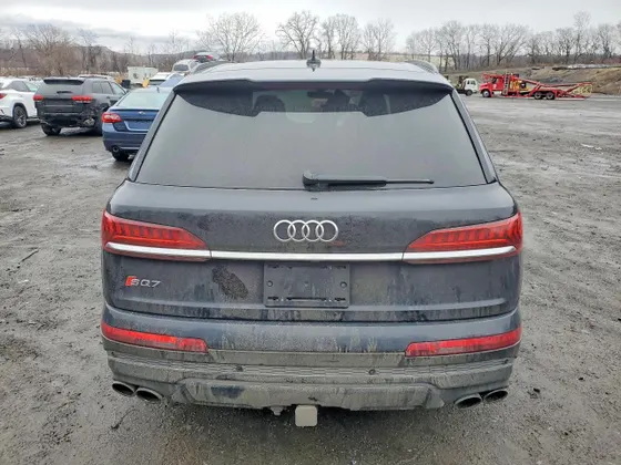 2021 Audi SQ7 Prestige