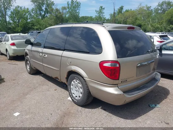2003 Chrysler Town & Country LX