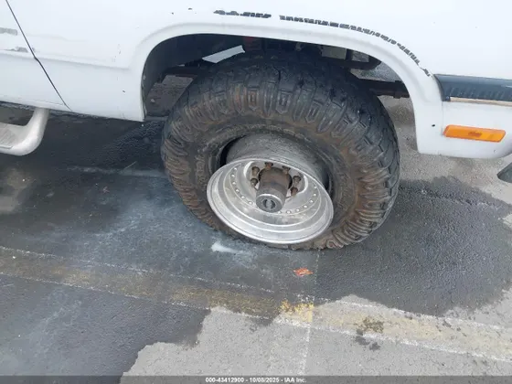 1992 Dodge D250 & W250 W200/W250