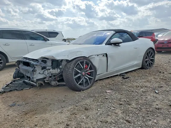 2023 Jaguar F-TYPE R