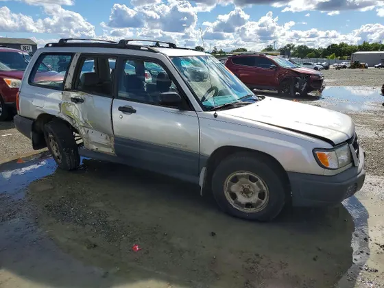 2000 Subaru Forester L