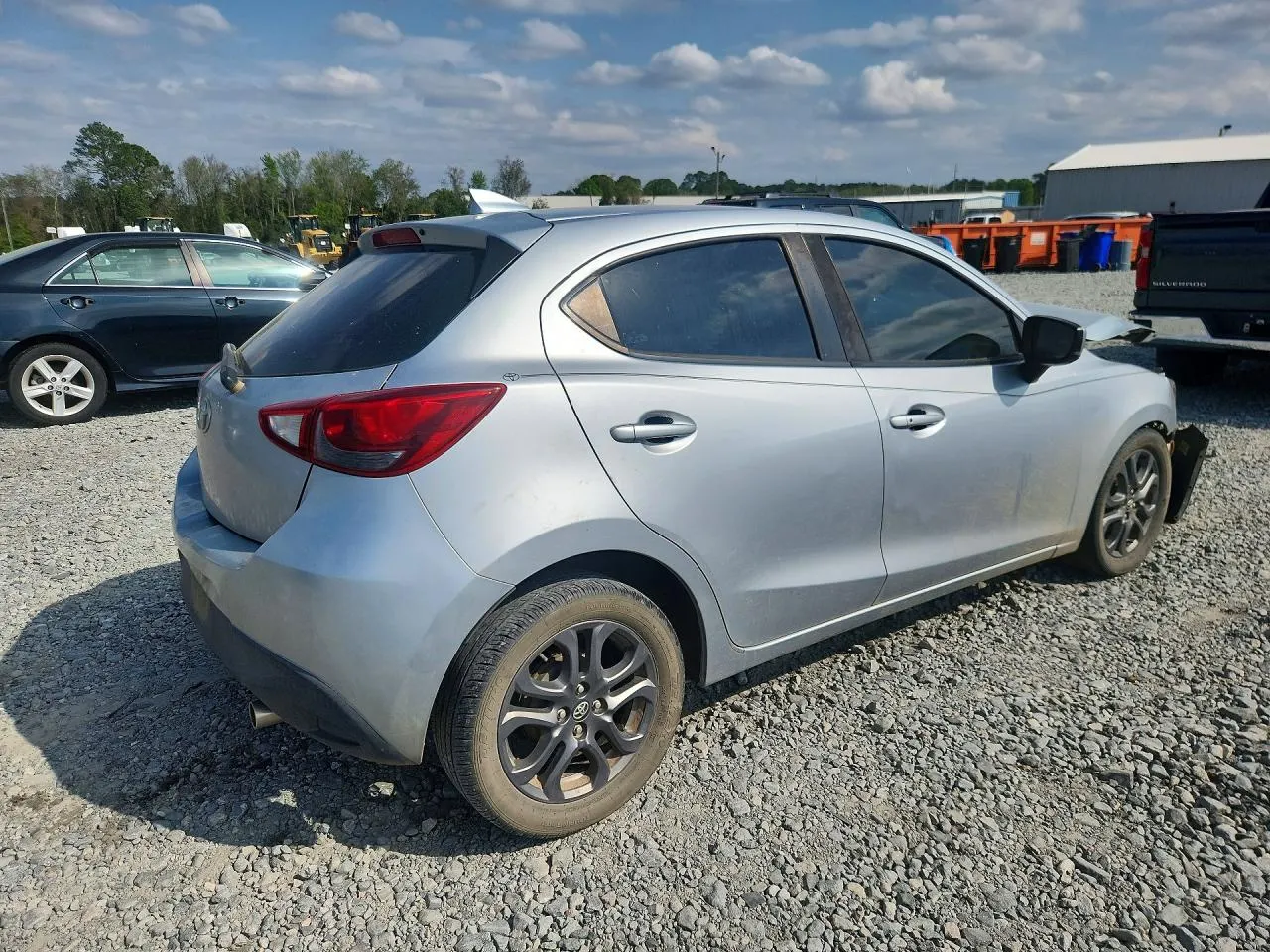 2020 Toyota Yaris Hatchback LE
