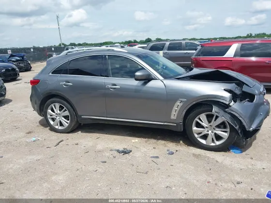 2012 INFINITI FX35