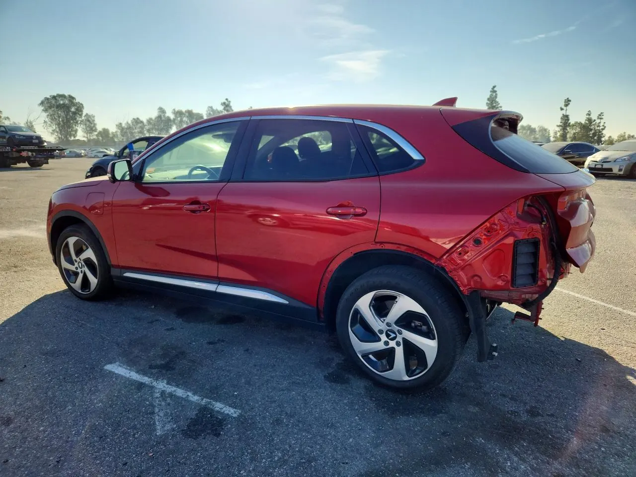 2024 VinFast VF 8 Eco