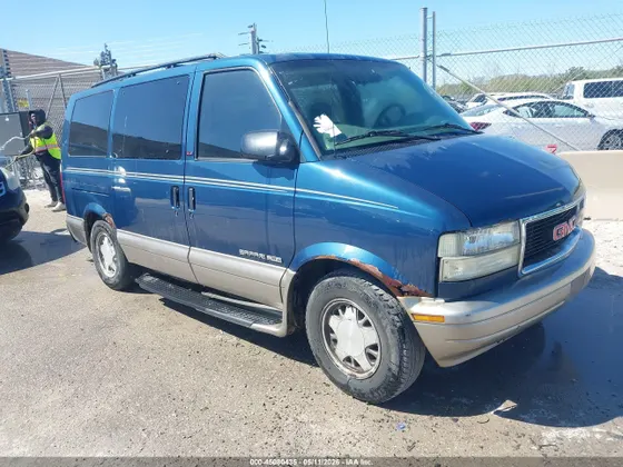 2002 GMC Safari Passenger SLE