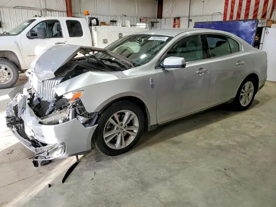 2010 Lincoln MKS