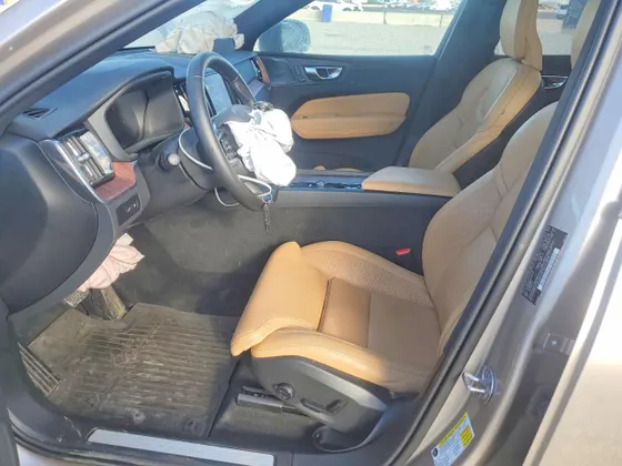 2025 Volvo XC60 Plug-In Hybrid Ultra