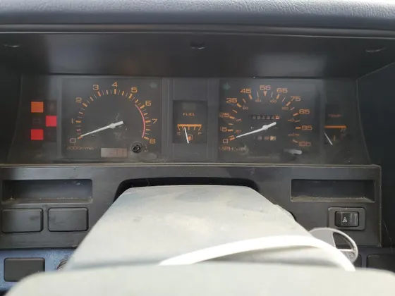 1988 Nissan Hardbody King Cab 2WD KING CAB