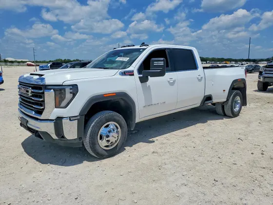 2024 GMC Sierra 3500HD CC SLE