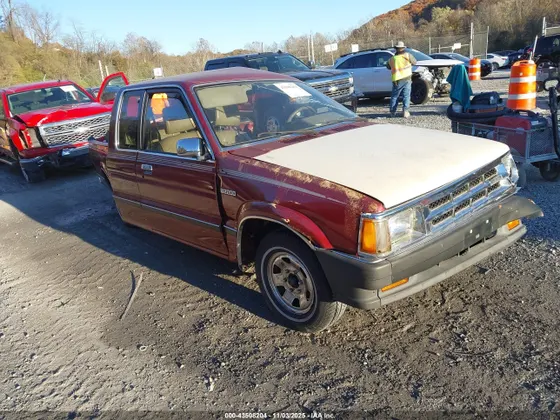 1992 Mazda B2200 Pickup 2WD CAB PLUS