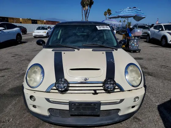 2005 MINI Cooper Hardtop S