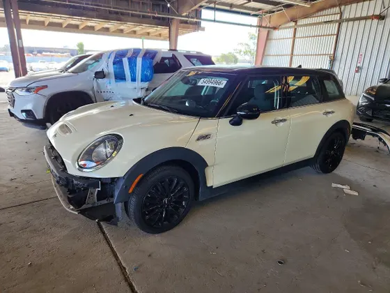 2018 MINI Clubman Cooper S