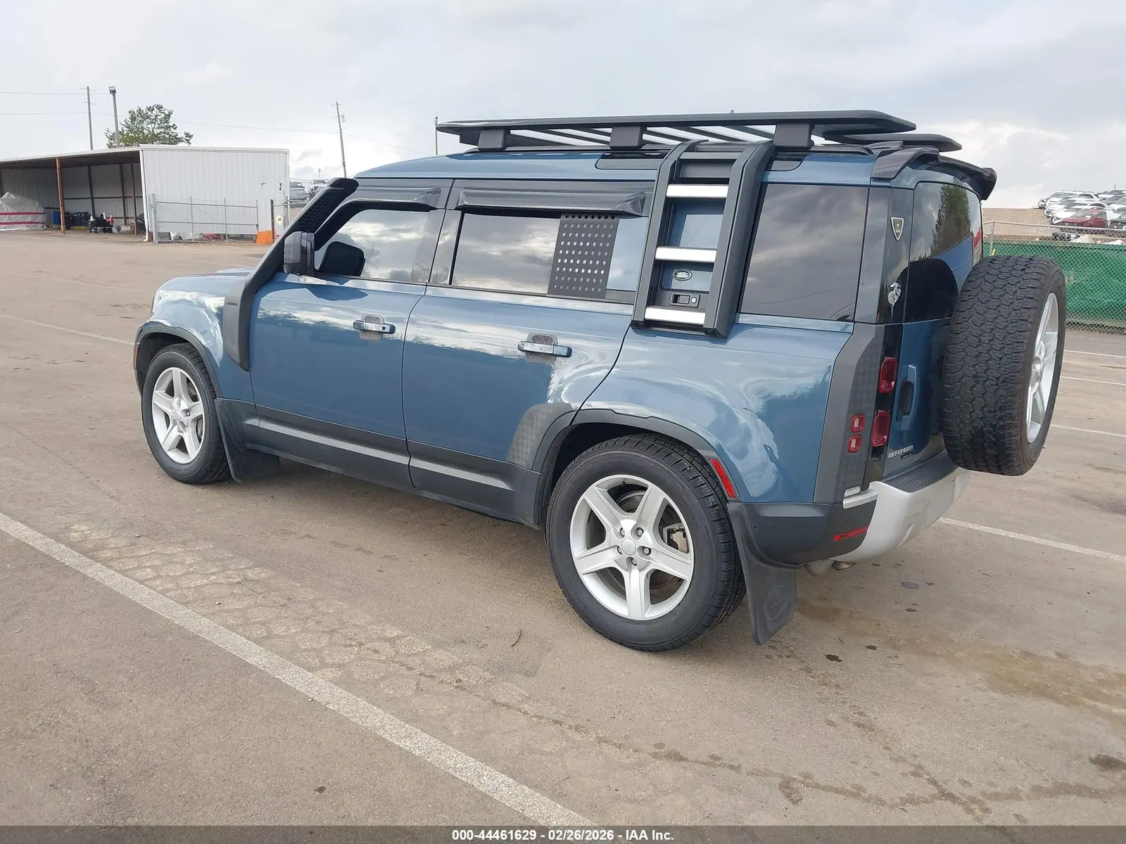 2020 Land Rover Defender SE