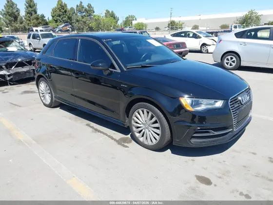 2016 Audi A3 e-tron Premium