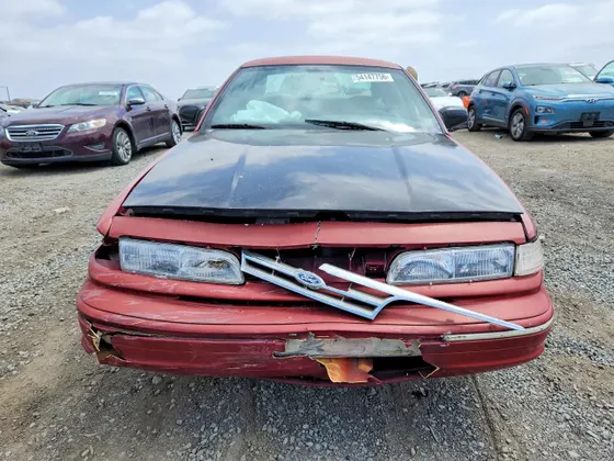 1997 Ford Crown Victoria