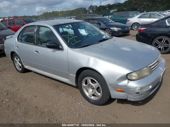 1997 Nissan Altima XE