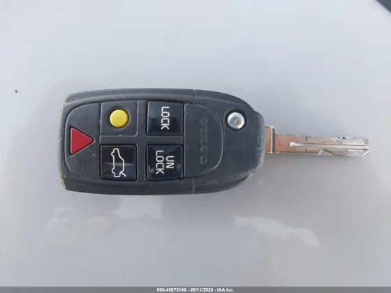 2004 Volvo V70 XC70
