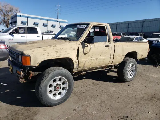 1985 Toyota Pickup & Landcruiser RN60