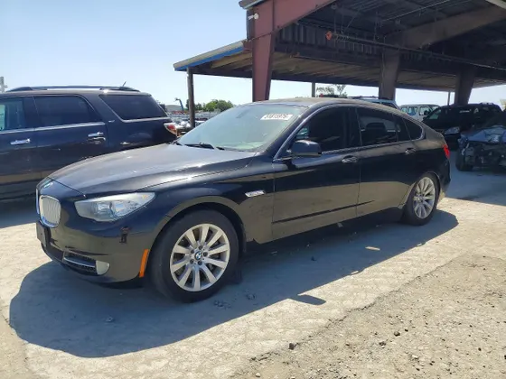 2011 BMW 5 Series Gran Turismo 550i