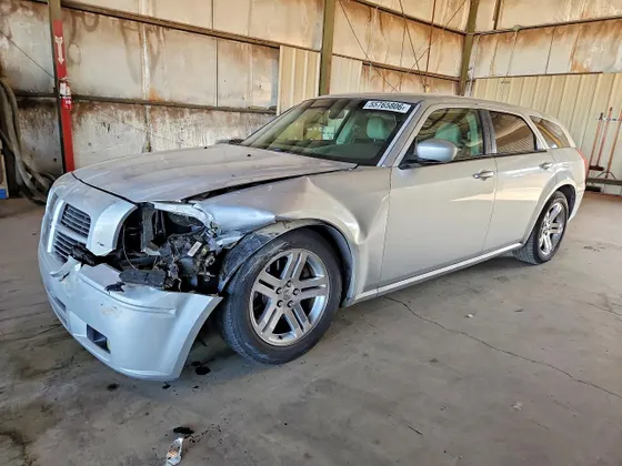2005 Dodge Magnum RT