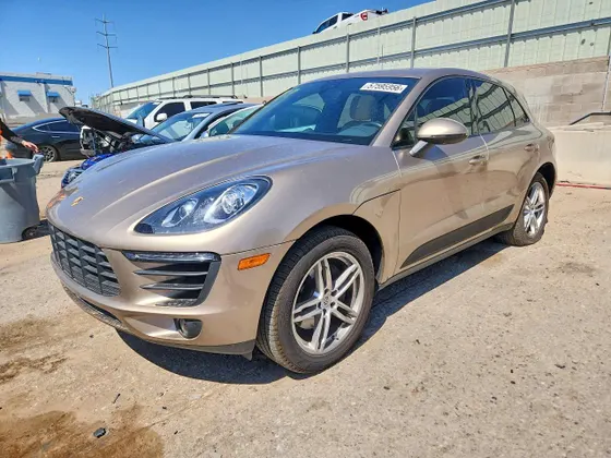 2017 Porsche Macan