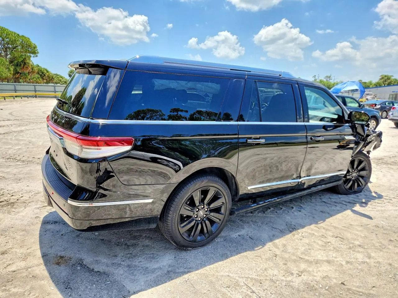 2023 Lincoln Navigator L Reserve