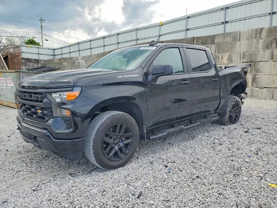 2025 Chevrolet Silverado 1500 Custom