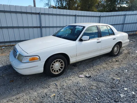1998 Ford Crown Victoria LX