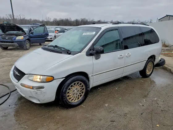 1998 Chrysler Town & Country LXi